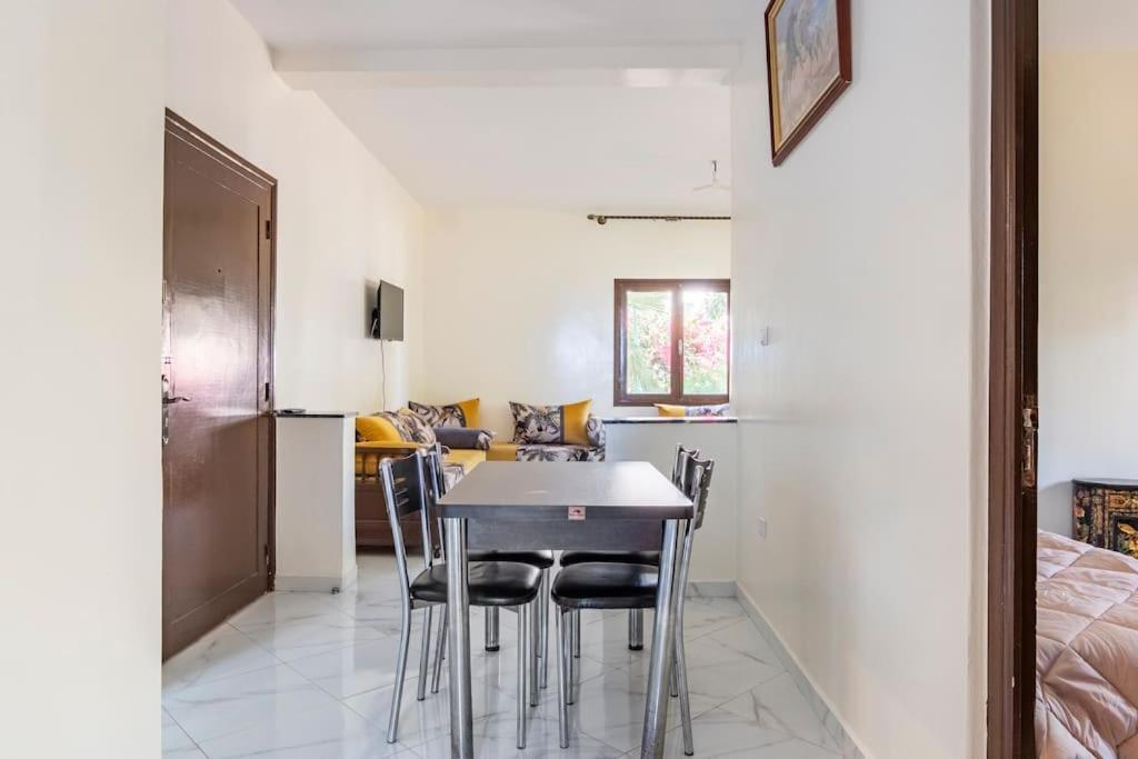Appartement Chaleureux Et Calme, Parking, Jardin 아가디르 외부 사진